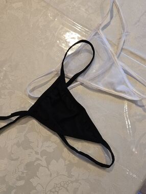 (2) Pairs Black & White Triangle Thong G-string Underwear